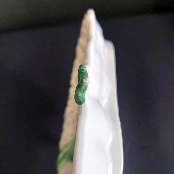 Vintage OCI Ceramic Basket of Hydrangea - Picture 4 of 5